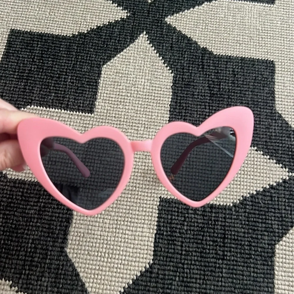 Barbie Pink Heart Shaped Cat-eye Sunglasses